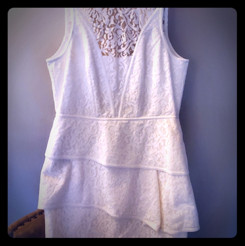 NWOT Gianni Bini White Peplum Dress